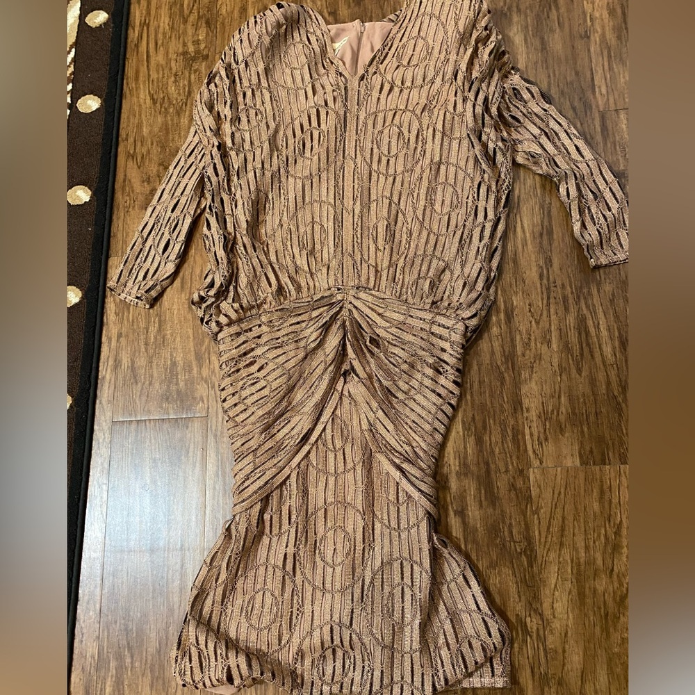 Beautiful! Vintage, Damianou brand, Sz Small, crochet metallic dress.